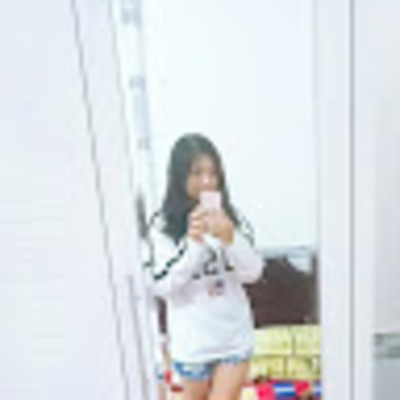 Meet your Posher, Jenny - Picture 1 of 1